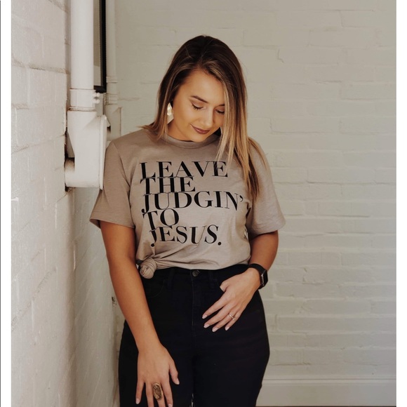 Meet your Posher, Emily - Picture 2 of 3